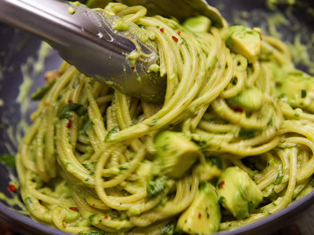Creamy Avocado Spinach Pasta